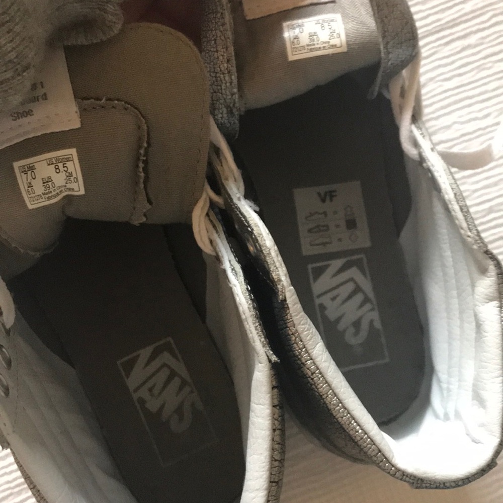 Vans Discontinued silver metallic hi tops - Picture 5 of 7